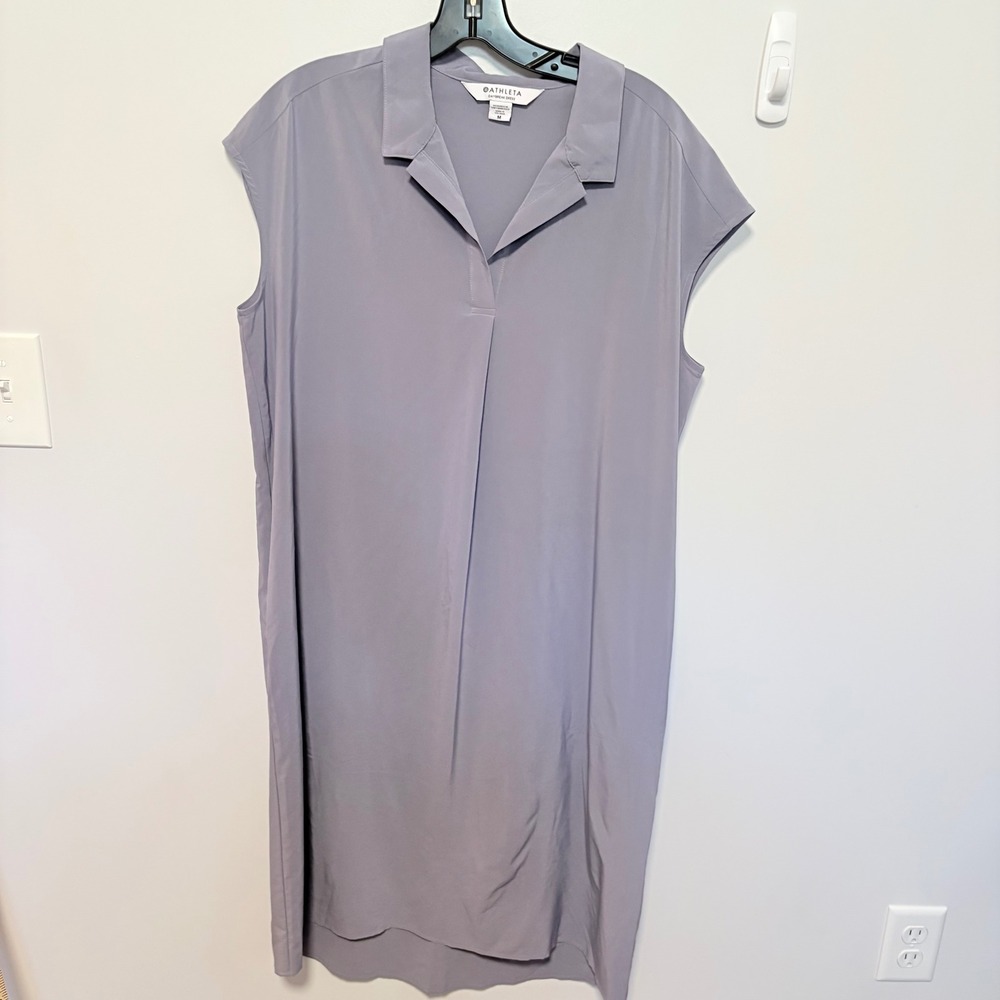 Athleta Daybreak Shift Dress Womens Purple M Collared V-Neck Pockets Short Slv
